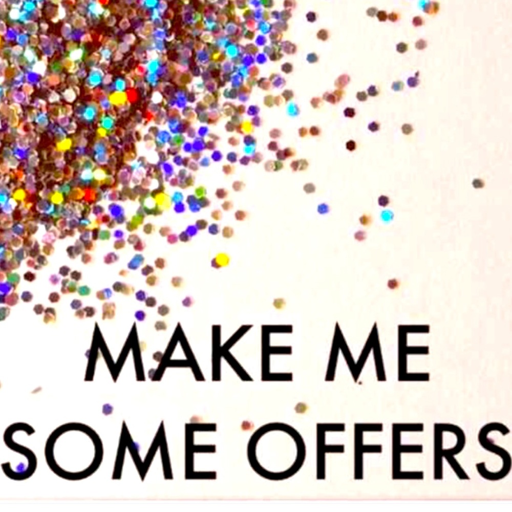 MAKE ME AN OFFER!! <3